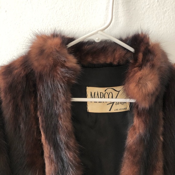 Vintage | Fur Coat - Picture 4 of 8